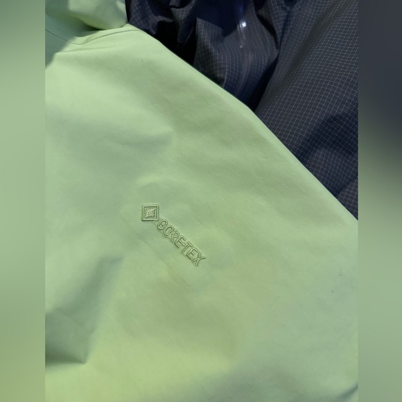 Tatsu/Spring Alpha Arcteryx ski severe conditions shell gortex jacket - Picture 4 of 11